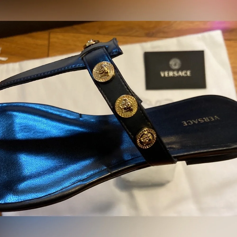 NWT Versace Medusa Emblem Stud Sandals Including Dust Bag Box Authenticity Card - Picture 14 of 15